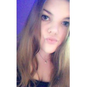 Meet your Posher, Daniella